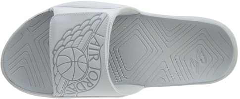 Air Jordan Hydro 7 白色纯铂金拖鞋 AA2517-100 Shop Air Jordan Hydro 7 白色纯铂金拖鞋 AA2517-100