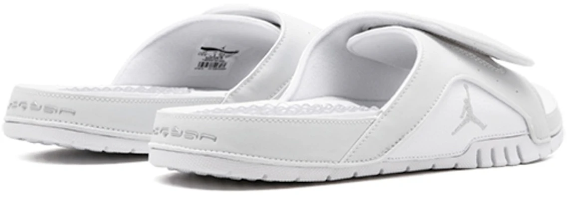 Air Jordan Hydro IV Retro 簡潔拖鞋 純白 Lookbook Air Jordan Hydro IV Retro 簡潔拖鞋 純白