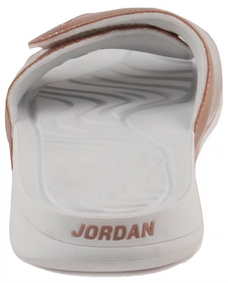 에어 조던 하이드로 슬라이드 레트로 5 피나클 브론즈 854555-105 Lookbook 에어 조던 하이드로 슬라이드 레트로 5 피나클 브론즈 854555-105