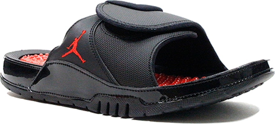 Air Jordan Hydro Xi 复刻 黑/大学红 拖鞋 AA1336-001 Shop Air Jordan Hydro Xi 复刻 黑/大学红 拖鞋 AA1336-001