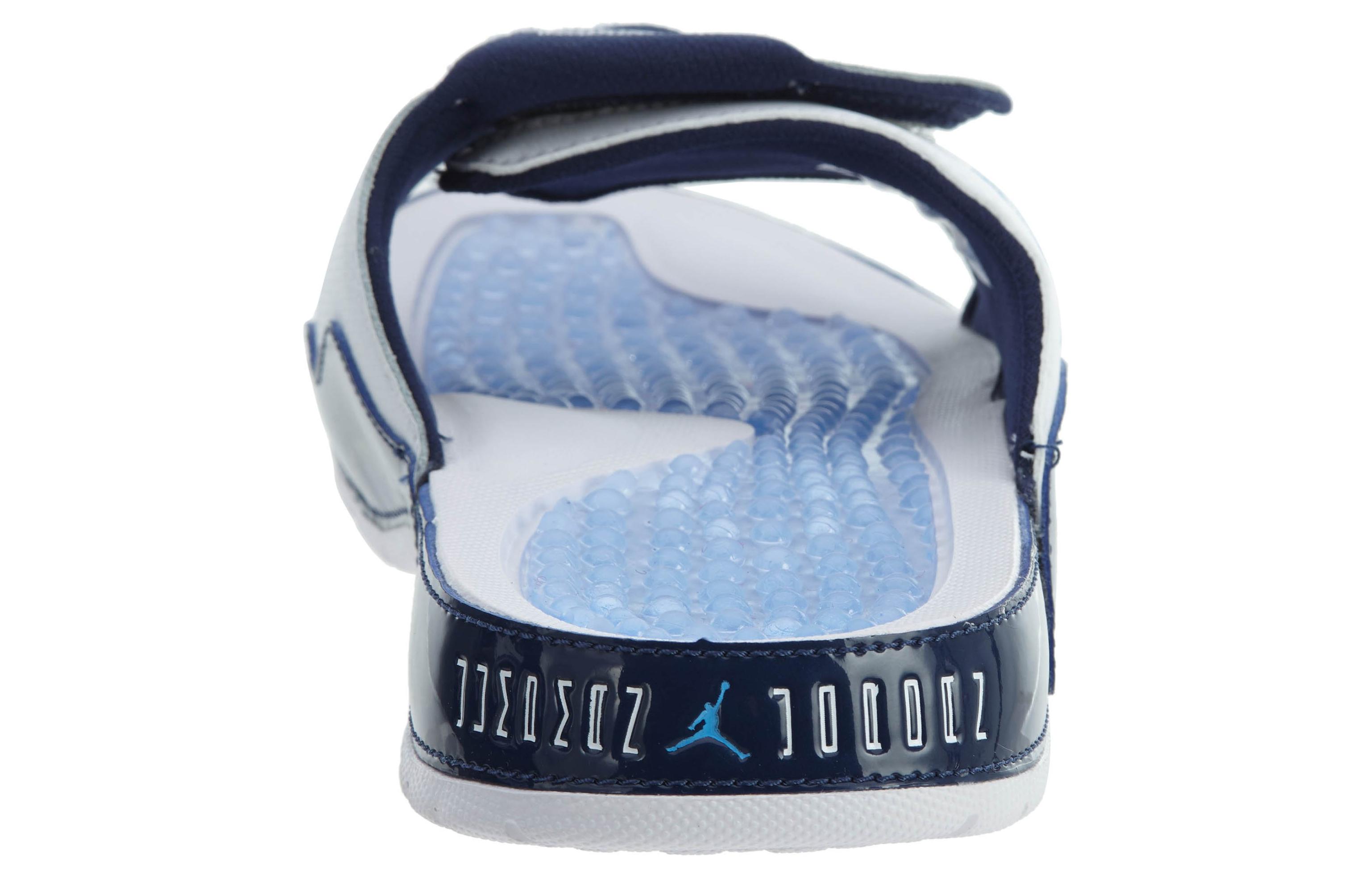 Shop 耐克Air Jordan Hydro Xi复刻拖鞋 白色/大学蓝 AA1336-100