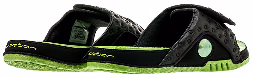 Air Jordan Hydro XIII Retro Negro/Verde Altitud 684915-025 Lookbook Air Jordan Hydro XIII Retro Negro/Verde Altitud 684915-025