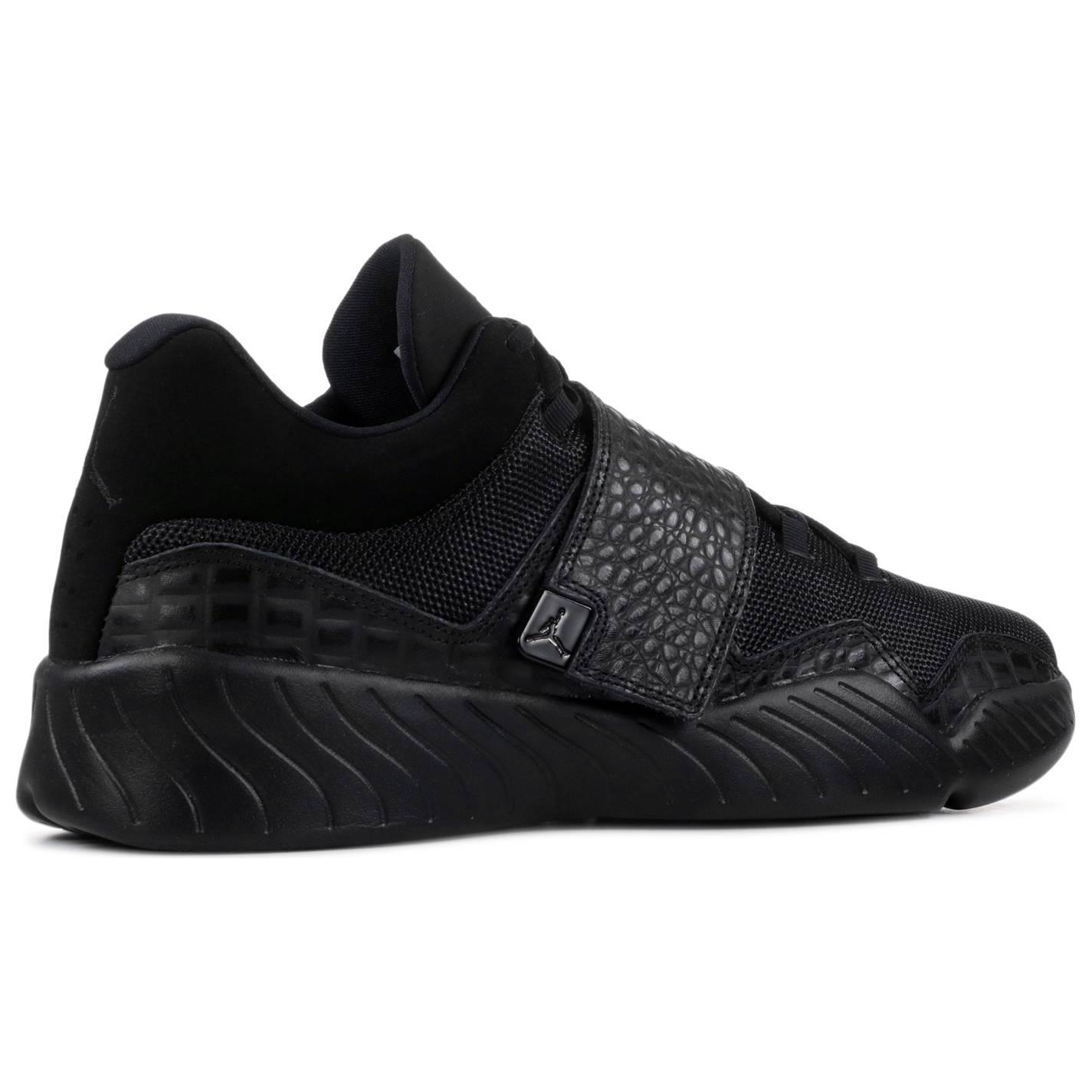 Lookbook Air Jordan J23 Hitam Triple 854557-001