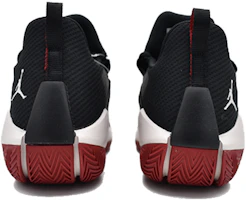 Lookbook Air Jordan 跳躍者奔馳 PF 黑紅