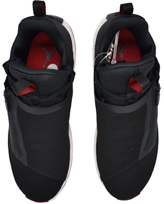 Air Jordan 跳躍者奔馳 PF 黑紅 Shop Air Jordan 跳躍者奔馳 PF 黑紅