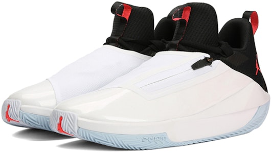 에어 조던 점프맨 허슬 화이트 블랙 레드 AQ0394-100 Lookbook 에어 조던 점프맨 허슬 화이트 블랙 레드 AQ0394-100