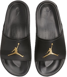 Air Jordan Jumpman 拖鞋「黑色金屬金」FQ1598-007 Lookbook Air Jordan Jumpman 拖鞋「黑色金屬金」FQ1598-007