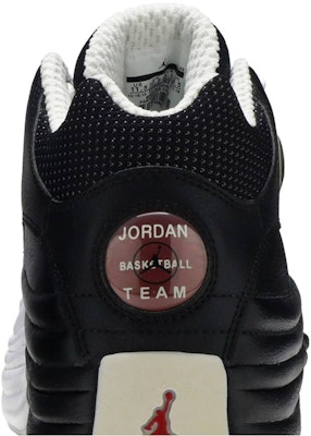 Air Jordan Jumpman Team 1 'Hitam' 644938-002 Sizing Air Jordan Jumpman Team 1 'Hitam' 644938-002
