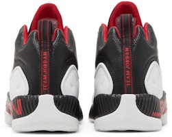 2022款 Air Jordan Jumpman Team 2 '芝加哥'篮球鞋 DZ7294-101 Details for 2022款 Air Jordan Jumpman Team 2 '芝加哥'篮球鞋 DZ7294-101