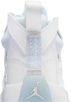 (W) Air Jordan Jumpman Two Trey 'Columbia' Lelaki DR9631-110 Sizing (W) Air Jordan Jumpman Two Trey 'Columbia' Lelaki DR9631-110