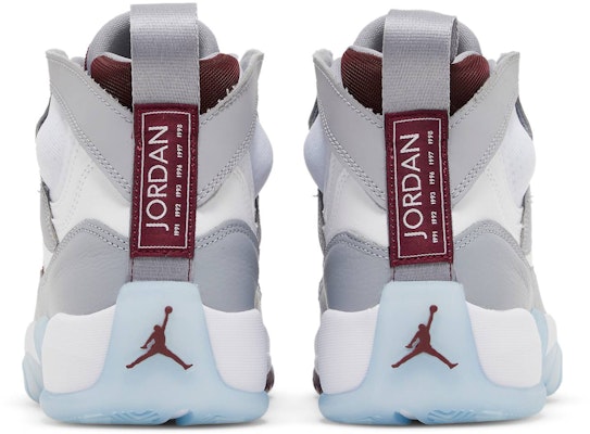 Air Jordan Jumpman Two Trey 'Blanco Cereza Madera Roja' DO1925-103 Details for Air Jordan Jumpman Two Trey 'Blanco Cereza Madera Roja' DO1925-103