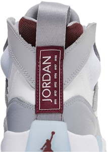 Air Jordan Jumpman Two Trey "白色樱桃木红" DO1925-103 Sizing Air Jordan Jumpman Two Trey "白色樱桃木红" DO1925-103