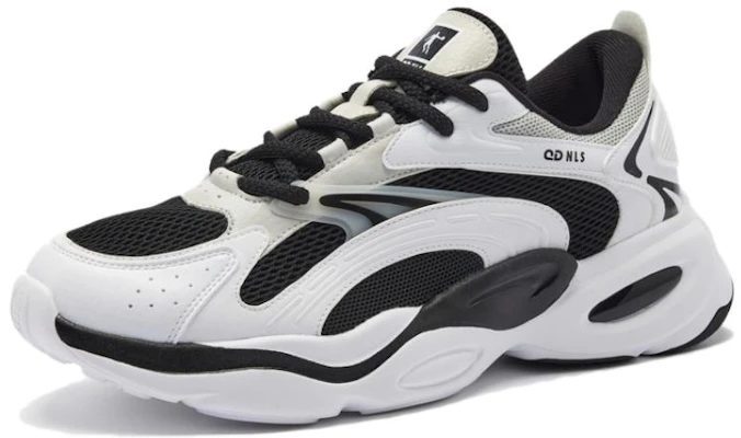 Air Jordan Low 'Hitam Putih Kasut Ayah' GM33230404 Lookbook Air Jordan Low 'Hitam Putih Kasut Ayah' GM33230404