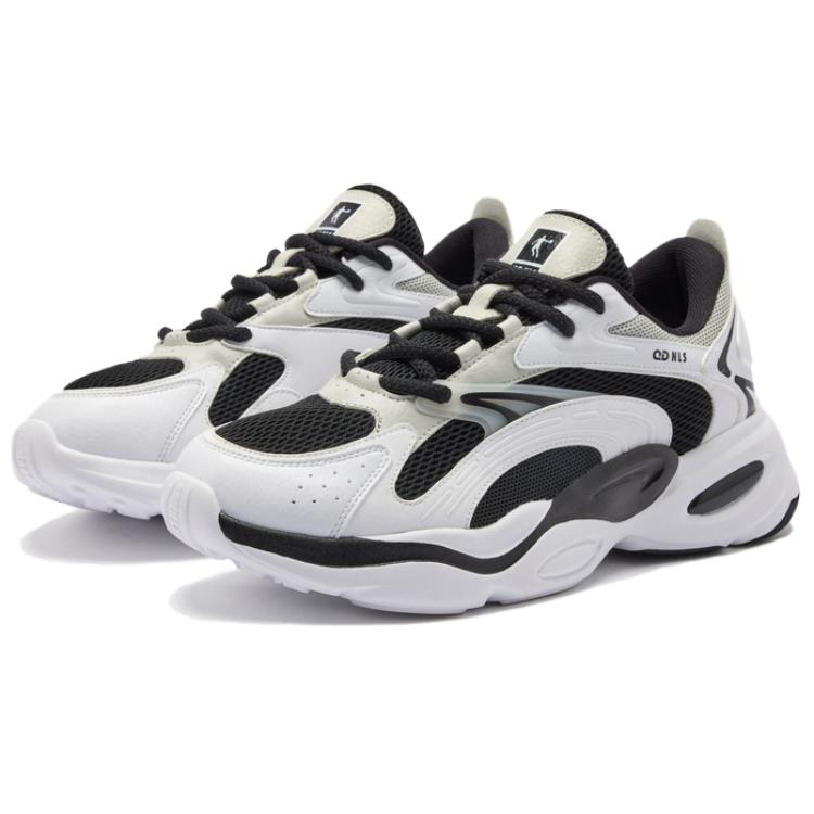 Shop Air Jordan Low 'Hitam Putih Kasut Ayah' GM33230404