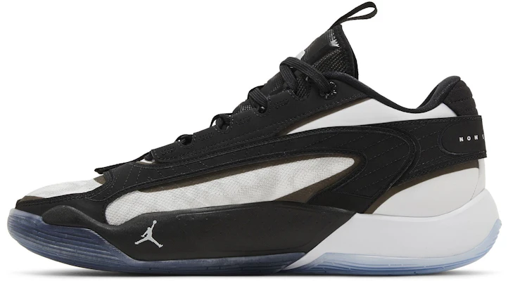 Air Jordan Luka 2 TB ''Zwart Wit'' FN7400-100 Lookbook Air Jordan Luka 2 TB ''Zwart Wit'' FN7400-100