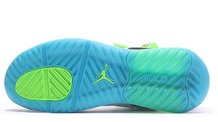 Air Jordan MA2 “最伟大的礼物” CV8122-100 Details for Air Jordan MA2 “最伟大的礼物” CV8122-100
