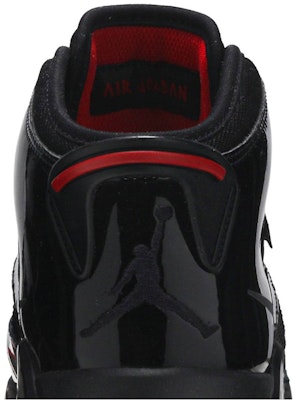 Air Jordan Mars 270 'Bred' CD7070-006 Sizing Air Jordan Mars 270 'Bred' CD7070-006