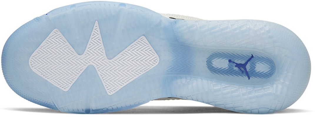 Air Jordan Mars 270 'Blanco Summit' CV3046-100 Details for Air Jordan Mars 270 'Blanco Summit' CV3046-100