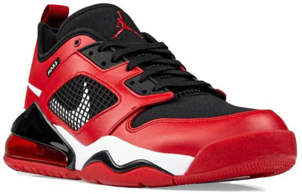 Air Jordan Mars 270 Low ''Bred'' Sneakers CK1196-600 Lookbook Air Jordan Mars 270 Low ''Bred'' Sneakers CK1196-600