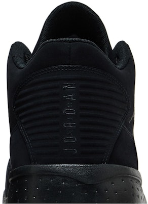 耐克 Air Jordan Max Aura 2 "黑色" CK6636-002 Sizing 耐克 Air Jordan Max Aura 2 "黑色" CK6636-002