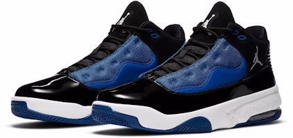 Air Jordan Max Aura 2 'Hitam Game Royal' CK6636-014 Lookbook Air Jordan Max Aura 2 'Hitam Game Royal' CK6636-014