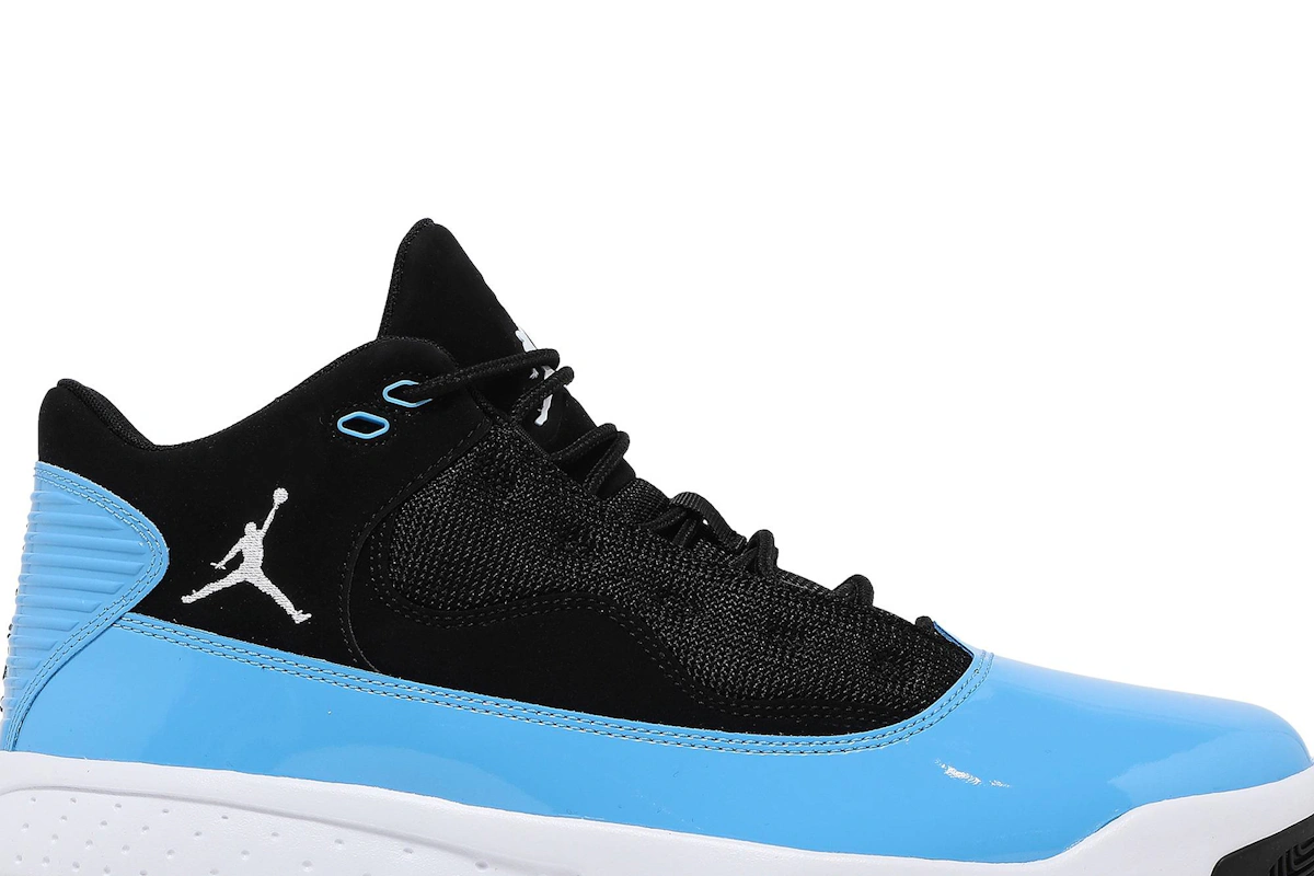 Air Jordan Max Aura 2 'Black University Blue'