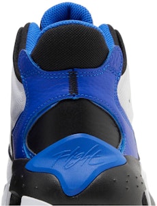 Air Jordan Max Aura 4 白色皇家蓝 DN3687-104 Sizing Air Jordan Max Aura 4 白色皇家蓝 DN3687-104