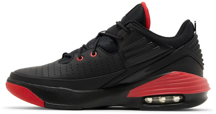Air Jordan Max Aura 5 ''Bred'' Sneakers DZ4353-006 Lookbook Air Jordan Max Aura 5 ''Bred'' Sneakers DZ4353-006