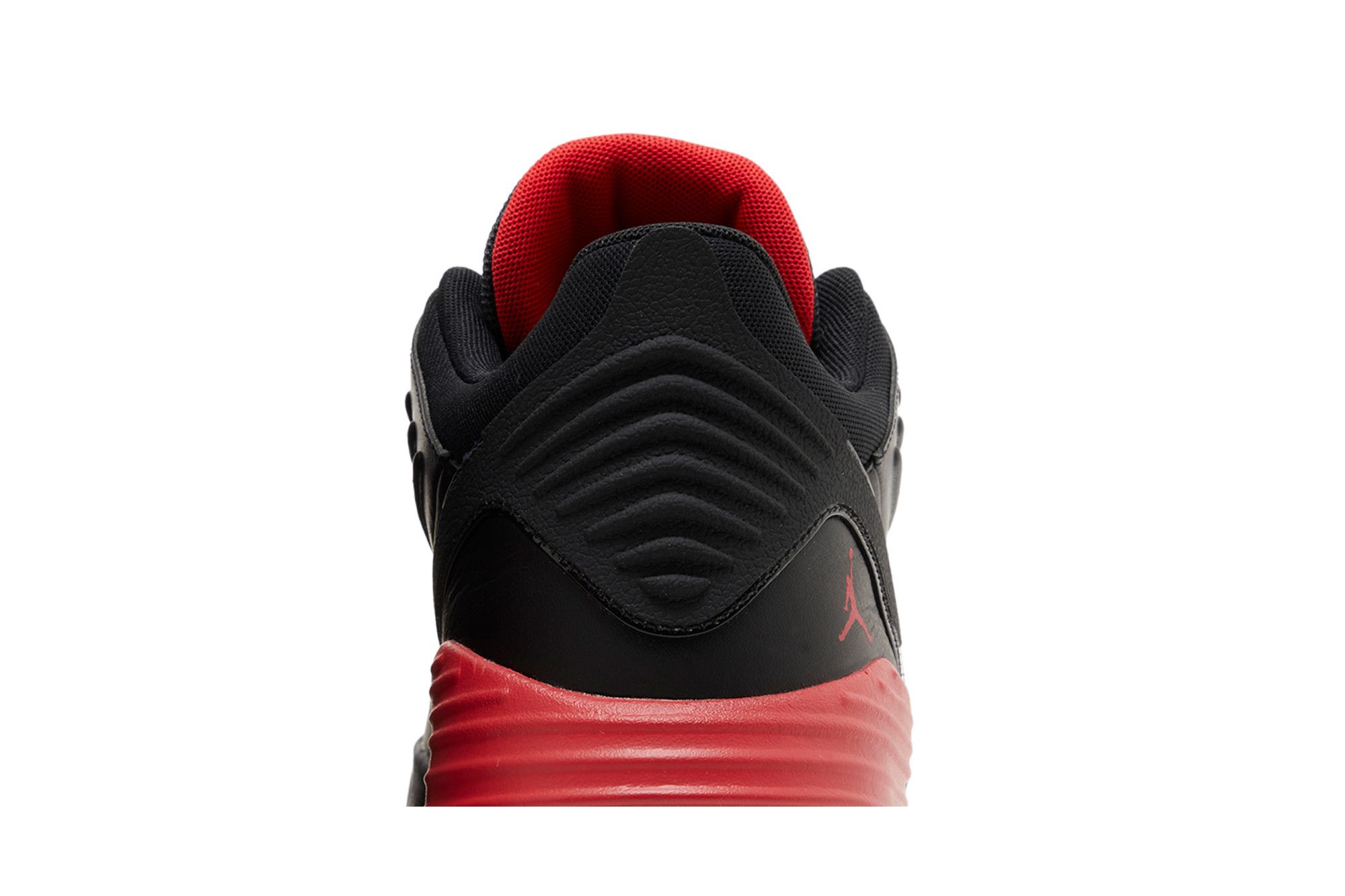 Sizing Air Jordan Max Aura 5 ''Bred'' Sneakers DZ4353-006