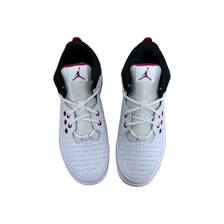 Shop Air Jordan Max Aura 5 ''Bianco Rosso Varsity'' DZ4353-101