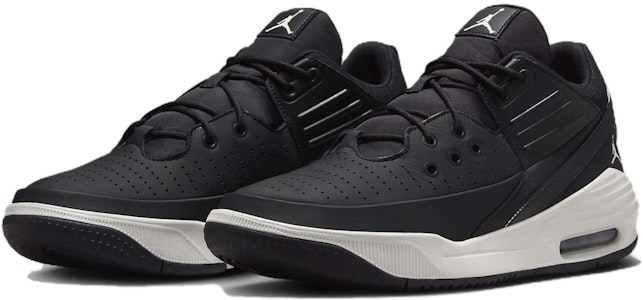 喬丹 Max Aura 5 耐磨透氣 低帮籃球鞋 男款 黑色 Lookbook 喬丹 Max Aura 5 耐磨透氣 低帮籃球鞋 男款 黑色