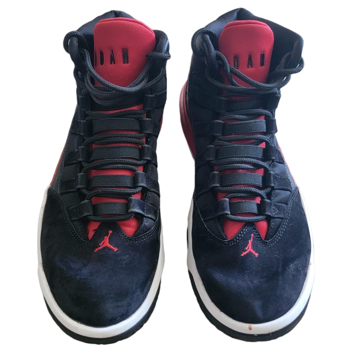 Lookbook Air Jordan Max Aura 'Bred' AQ9084-061