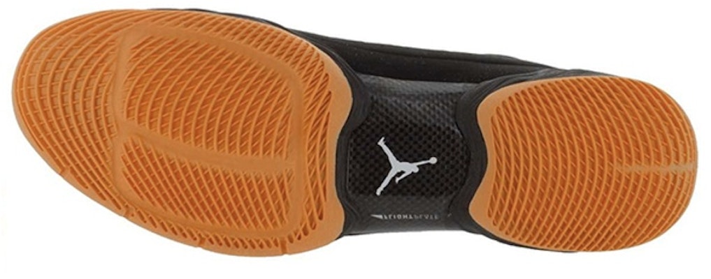 Air Jordan Melo M10 Mid 'Hitam Atomic Mango' 629876-013 Lookbook Air Jordan Melo M10 Mid 'Hitam Atomic Mango' 629876-013