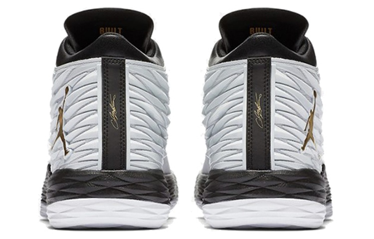 Shop Air Jordan Melo M13 X 13 'Blanco Negro Oro' 902443-131