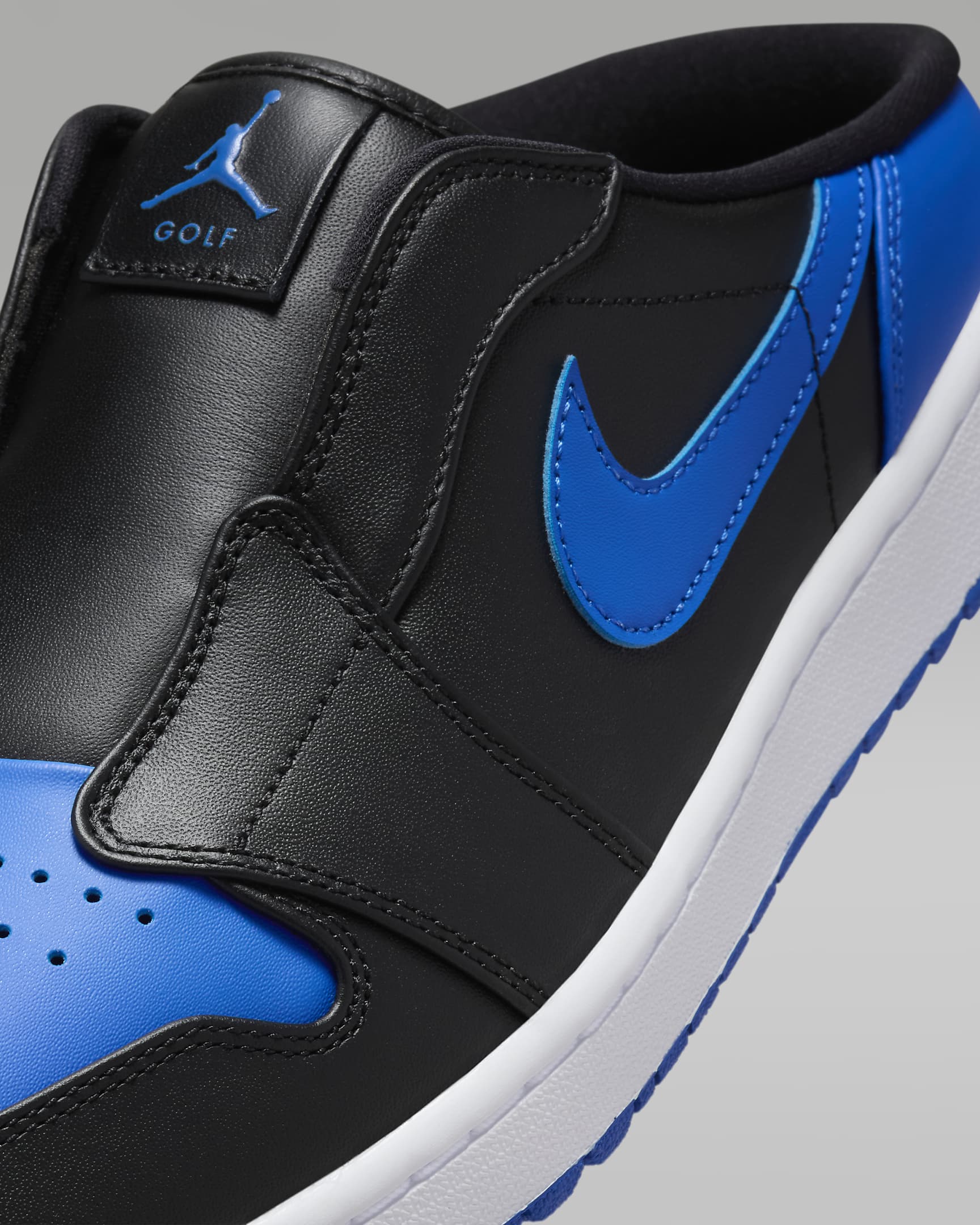 Sizing Air Jordan Mules ''Zwart Wit Royal'' FJ1214-002