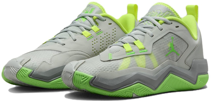 Air Jordan One Take 4 PF Kasut Bola Keranjang 'Light Silver Volt' DZ3339-003 Lookbook Air Jordan One Take 4 PF Kasut Bola Keranjang 'Light Silver Volt' DZ3339-003
