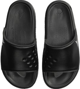 Air Jordan Play Slide 'Hitam Perak Metalik' DC9835-005 Lookbook Air Jordan Play Slide 'Hitam Perak Metalik' DC9835-005