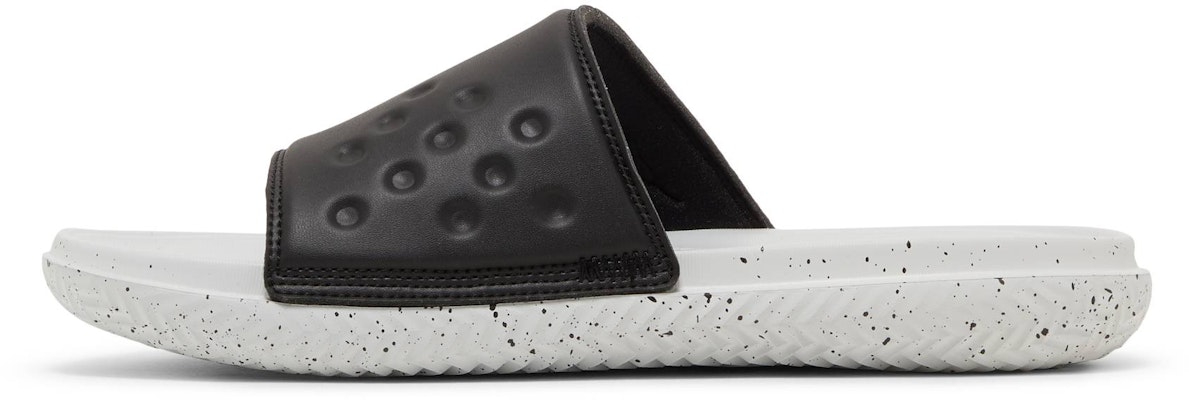Air Jordan Play Slide 'Hitam Photon Dust' DC9835-003 Lookbook Air Jordan Play Slide 'Hitam Photon Dust' DC9835-003