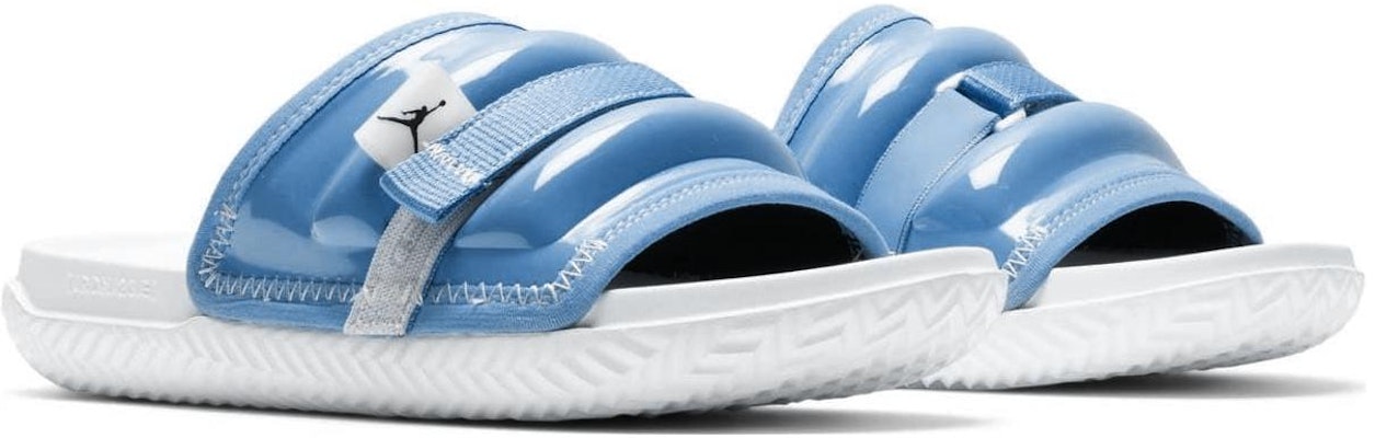 Air Jordan Play Slide 'Legend Blue Putih' DM1683-401 Lookbook Air Jordan Play Slide 'Legend Blue Putih' DM1683-401