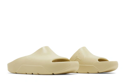 Air Jordan Post Slide 'Team Gold'