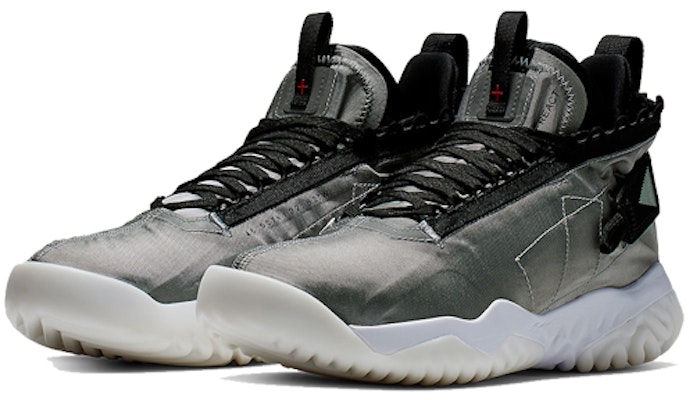 Air Jordan Proto React 'Wolf Grey' BV1654-002 Lookbook Air Jordan Proto React 'Wolf Grey' BV1654-002