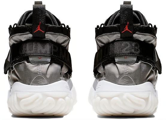Air Jordan Proto React 'Wolf Grey' BV1654-002 Shop Air Jordan Proto React 'Wolf Grey' BV1654-002