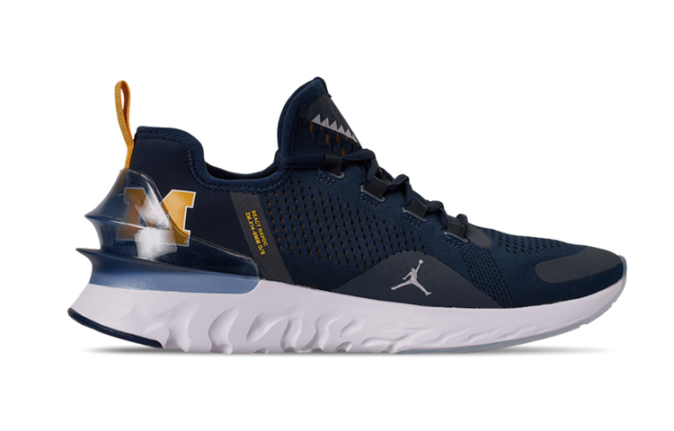 Order 에어 조던 리액트 해복 '미시간 울버린스' 농구화 CJ6748-407