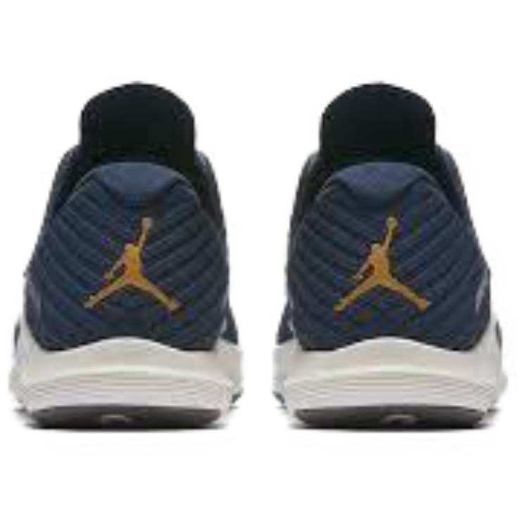 Shop Air Jordan Relentless "敬而无畏" AO1930-402
