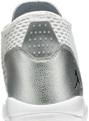 에어 조던 리빌 '메탈릭 실버' (Air Jordan Reveal 'Metallic Silver') 834064-100 Sizing 에어 조던 리빌 '메탈릭 실버' (Air Jordan Reveal 'Metallic Silver') 834064-100