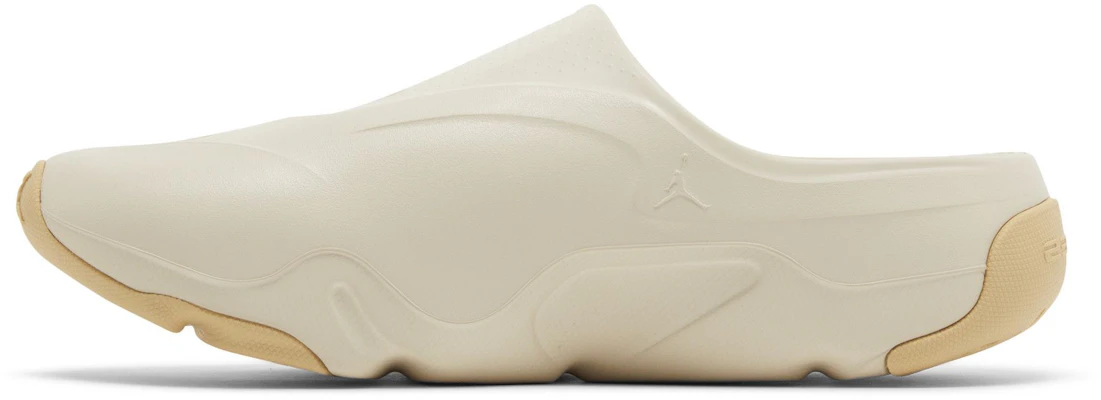 Air Jordan Roam 拖鞋 'Sanddrift' FQ0227-101 Lookbook Air Jordan Roam 拖鞋 'Sanddrift' FQ0227-101