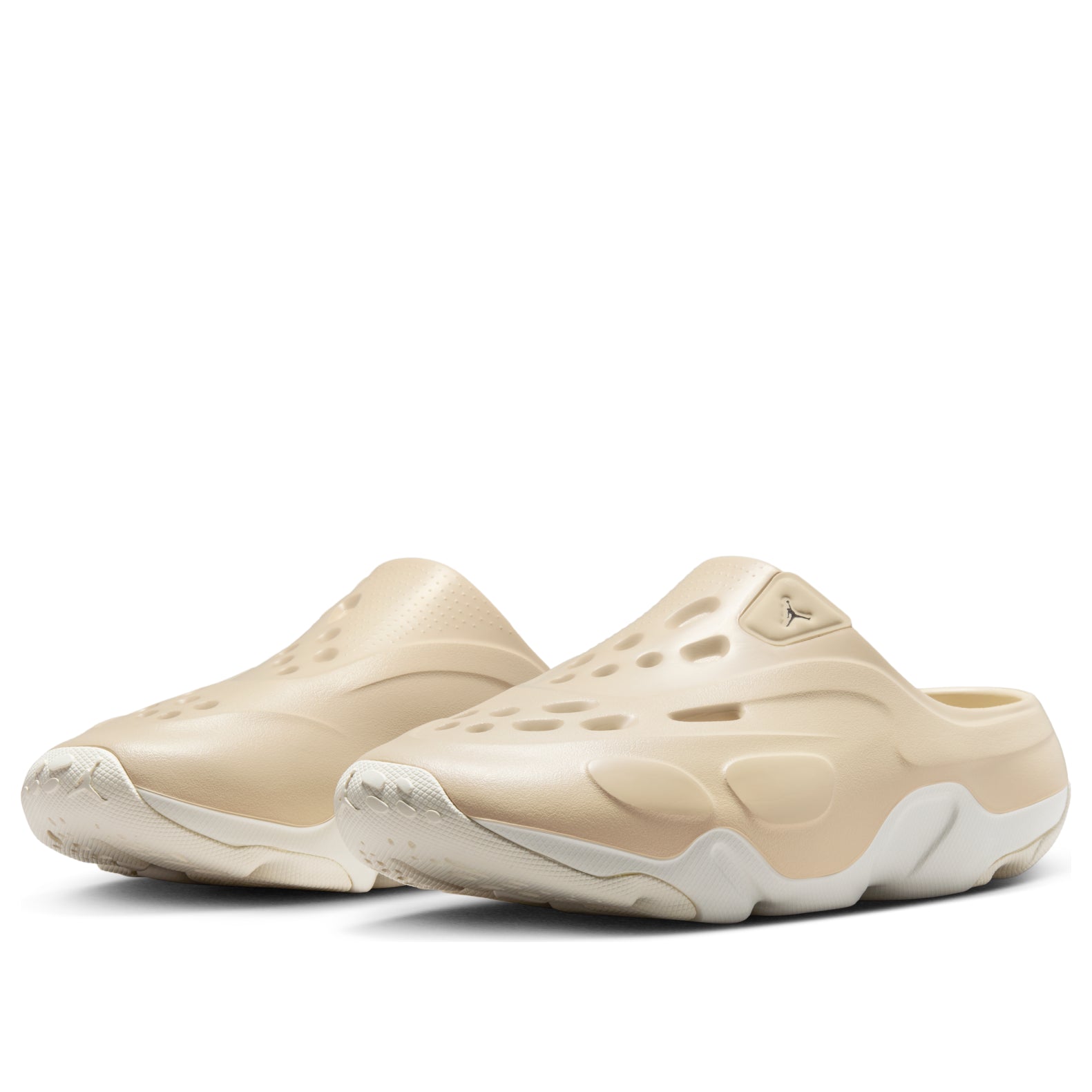 Lookbook Air Jordan Roam Ciabatte ''Sail Rattan'' FQ0227-201