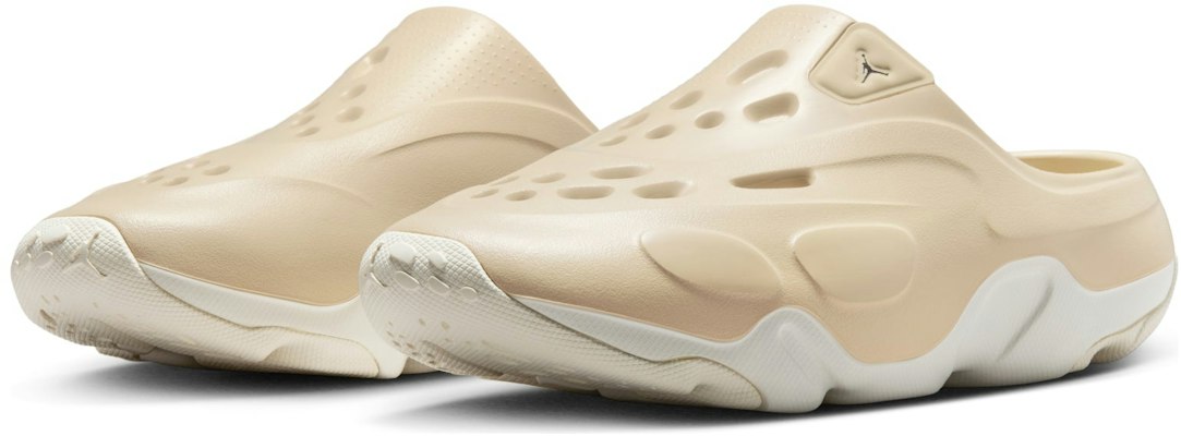 Air Jordan Roam 拖鞋 米褐色/奶白配色 FQ0227-201 Shop Air Jordan Roam 拖鞋 米褐色/奶白配色 FQ0227-201