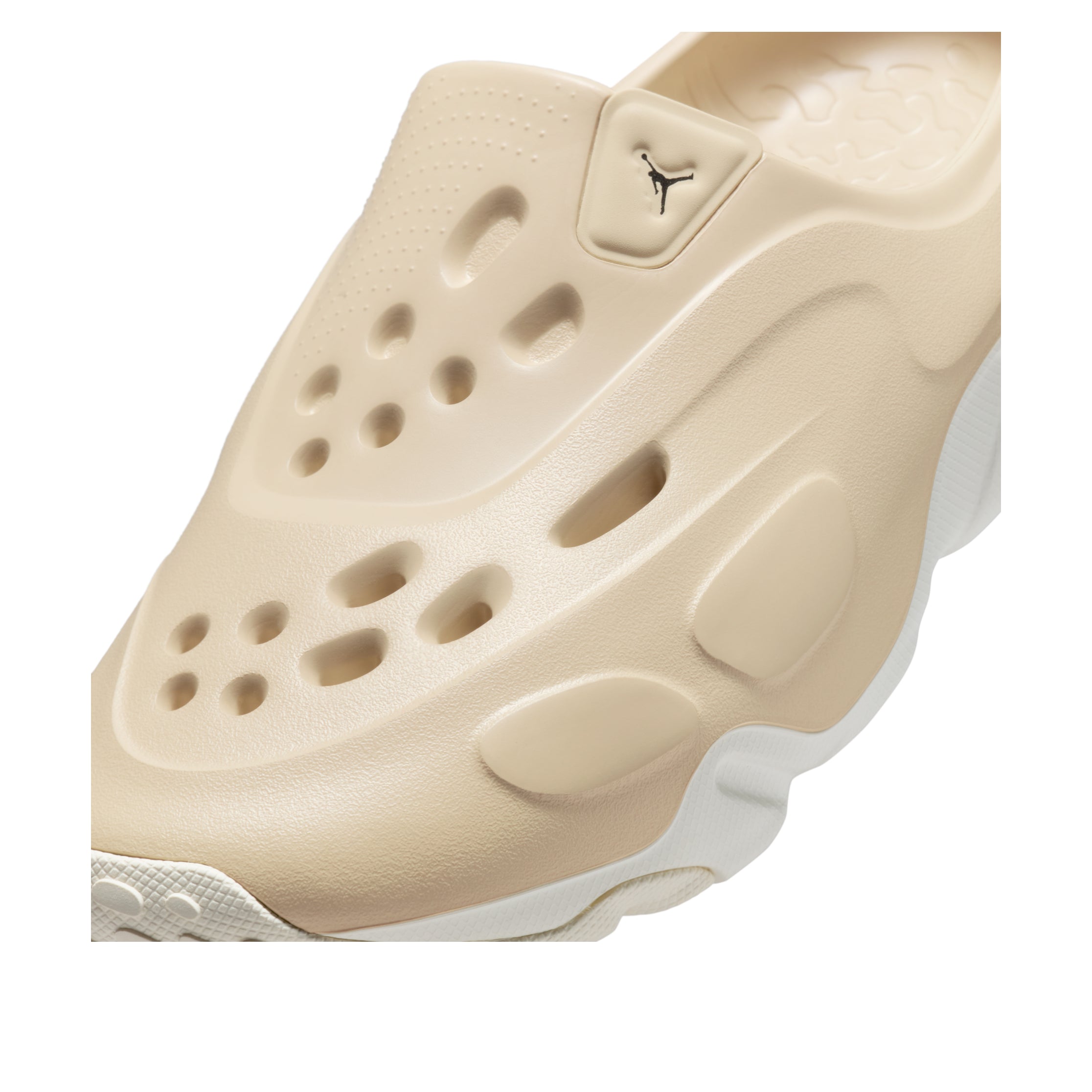Purchase Air Jordan Roam Ciabatte ''Sail Rattan'' FQ0227-201