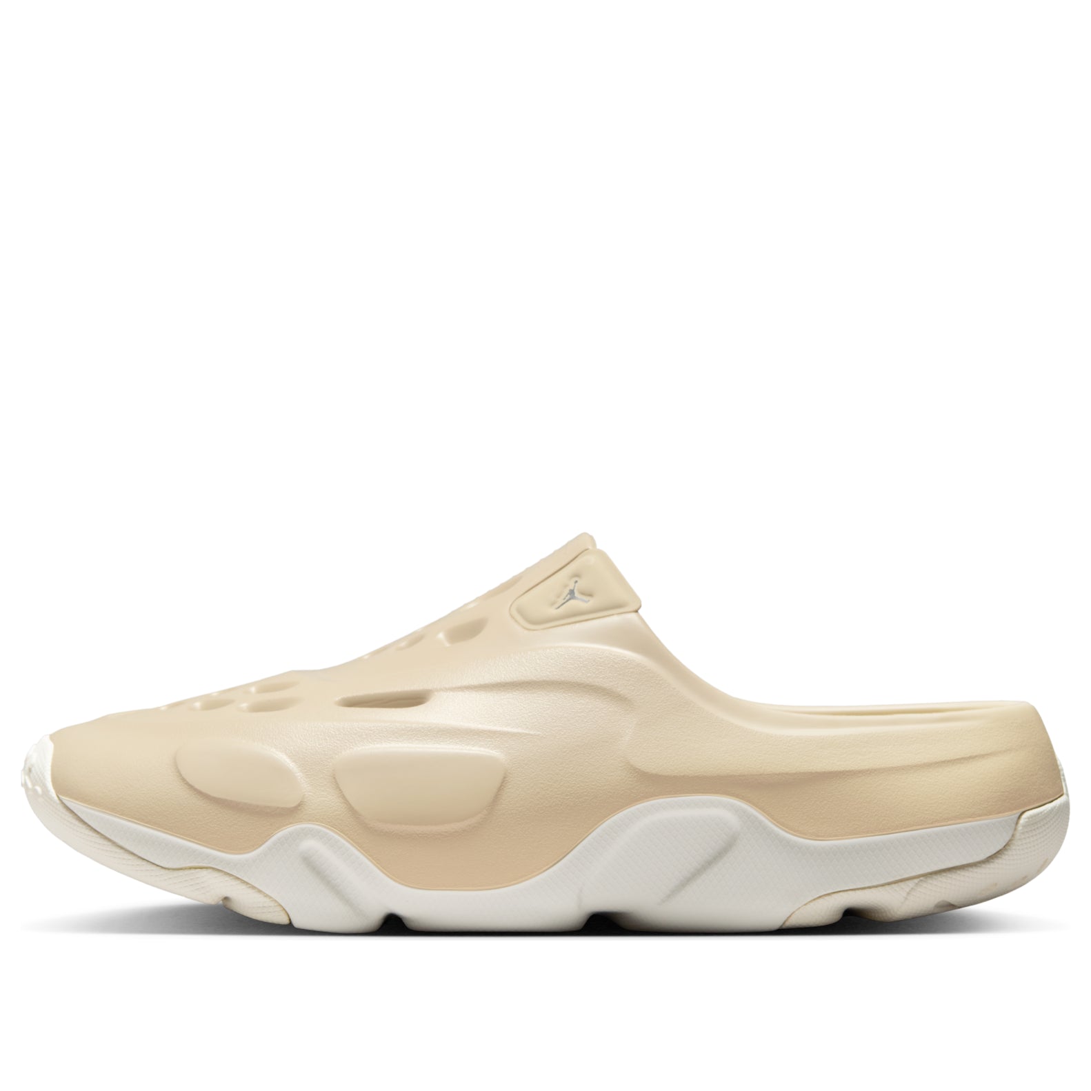 Details for Air Jordan Roam Ciabatte ''Sail Rattan'' FQ0227-201